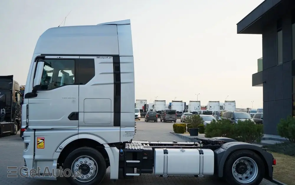 MAN TGX 18.510 / GX / MEGA  / LOW DECK / NAVI RIO 