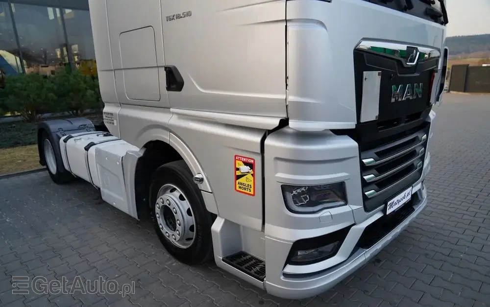 MAN TGX 18.510 / GX / MEGA  / LOW DECK / NAVI RIO 