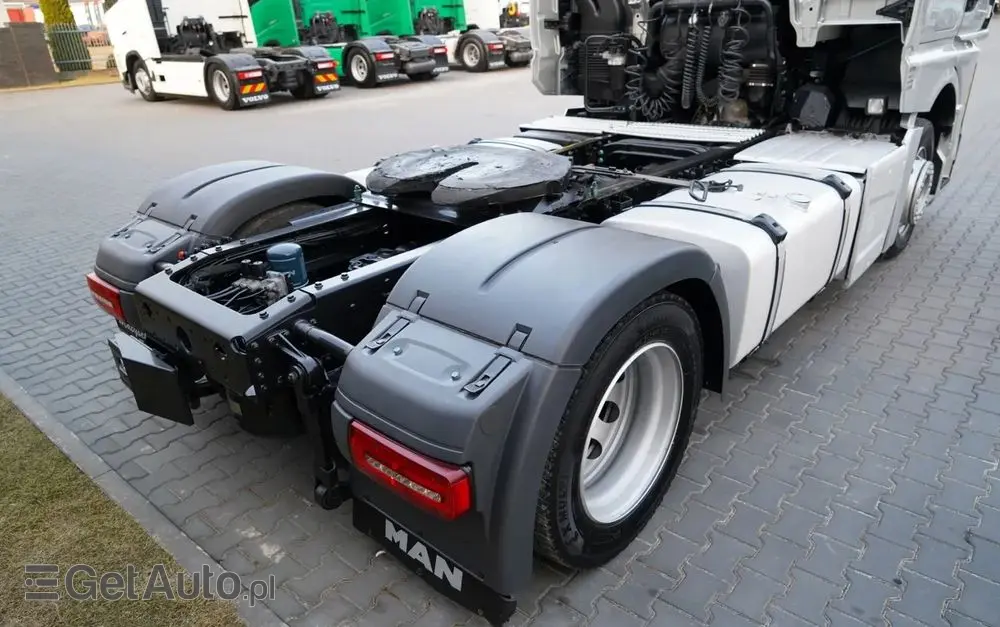 MAN TGX 18.510 / GX / MEGA  / LOW DECK / NAVI RIO 