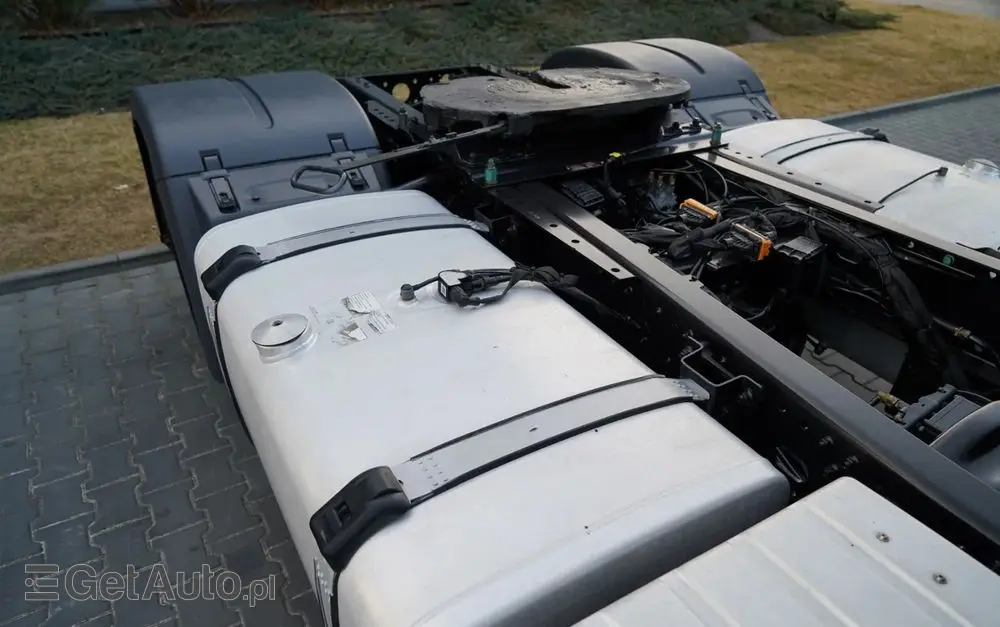 MAN TGX 18.510 / GX / MEGA  / LOW DECK / NAVI RIO 