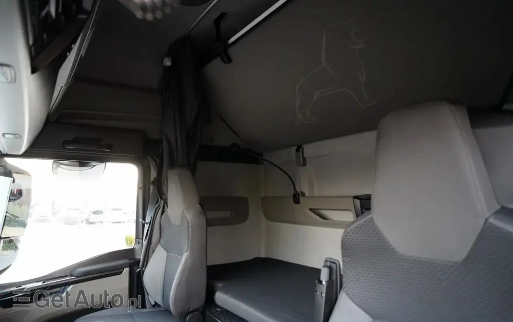 MAN TGX 18.510 / GX / MEGA  / LOW DECK / NAVI RIO 