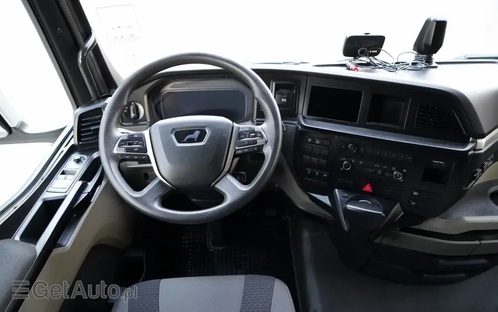 MAN TGX 18.510 / GX / MEGA  / LOW DECK / NAVI RIO 