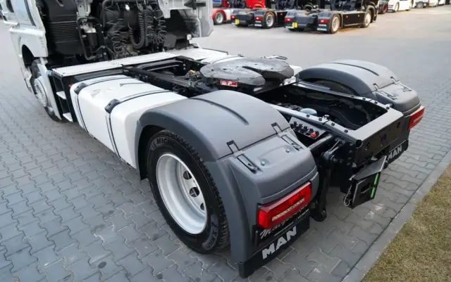 MAN TGX 18.510 / GX / MEGA  / LOW DECK / NAVI RIO 