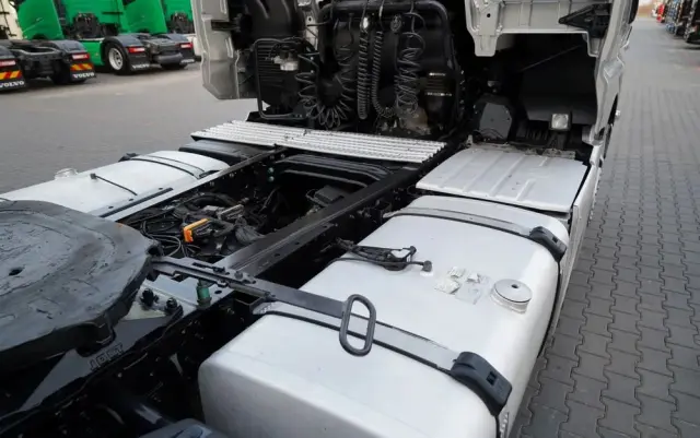 MAN TGX 18.510 / GX / MEGA  / LOW DECK / NAVI RIO 