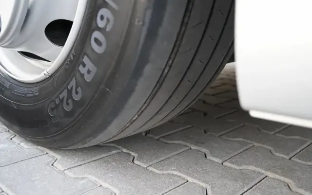 MAN TGX 18.510 / GX / MEGA  / LOW DECK / NAVI RIO 