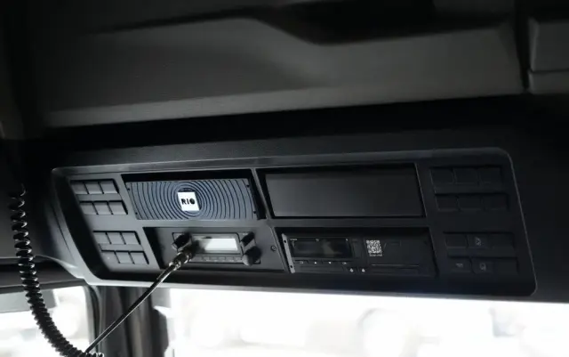 MAN TGX 18.510 / GX / MEGA  / LOW DECK / NAVI RIO 