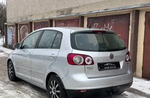 VOLKSWAGEN Golf Plus 