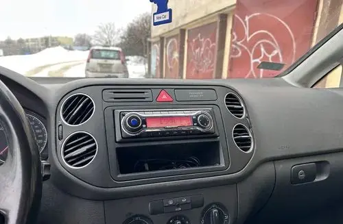 VOLKSWAGEN Golf Plus 