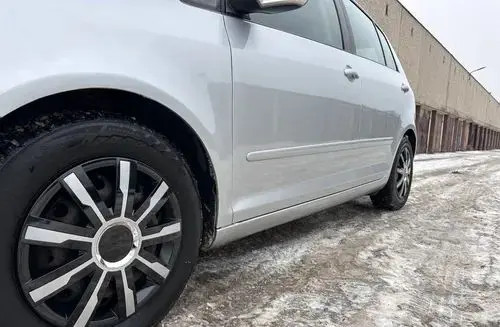 VOLKSWAGEN Golf Plus 