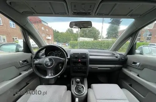 AUDI A2 