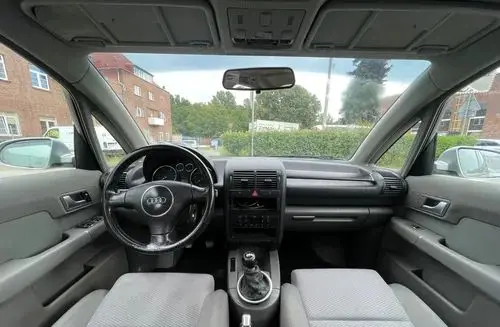 AUDI A2 