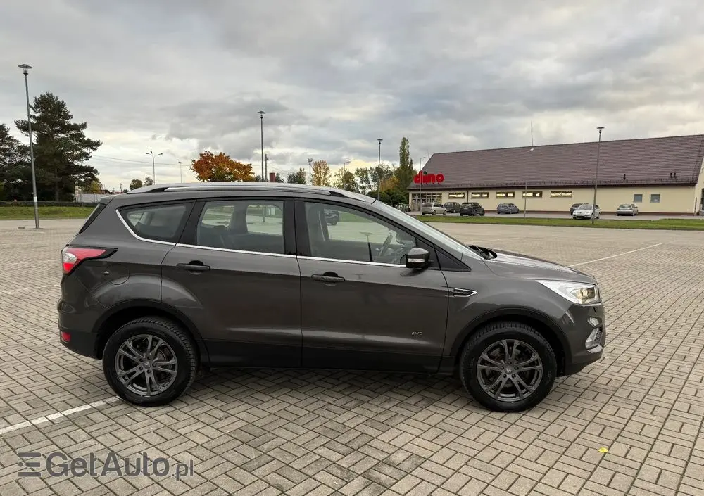 FORD Kuga 2.0 TDCi 4x4 Titanium