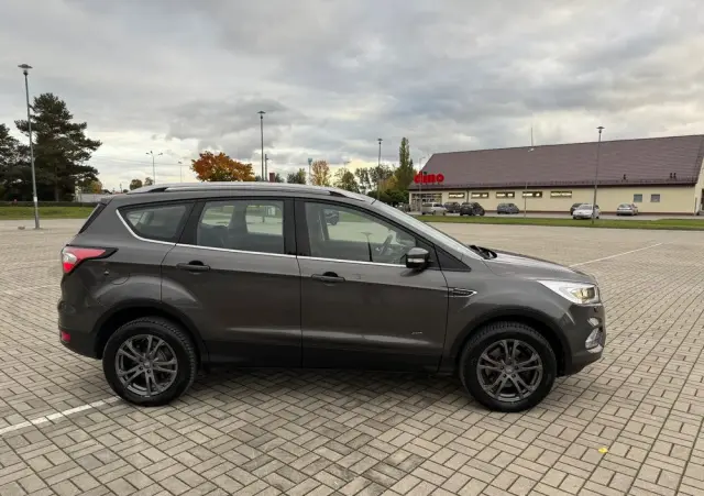 FORD Kuga 2.0 TDCi 4x4 Titanium