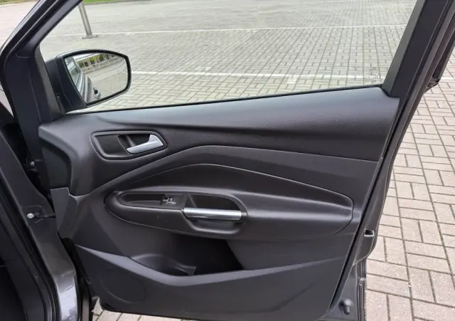 FORD Kuga 2.0 TDCi 4x4 Titanium