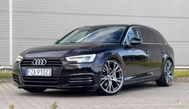 AUDI A4 Avant 2.0 TDI S tronic sport