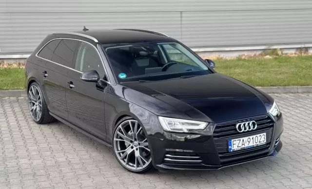 AUDI A4 Avant 2.0 TDI S tronic sport