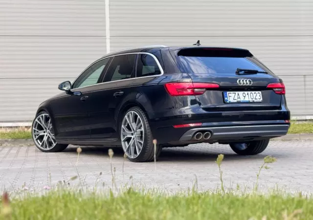 AUDI A4 Avant 2.0 TDI S tronic sport