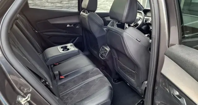 PEUGEOT 3008 BlueHDi 180 Stop & Start EAT8 GT