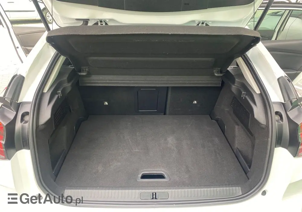 CITROËN C4 1.2 PureTech C-Series S&S EAT8