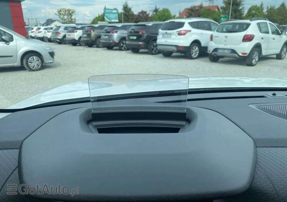 CITROËN C4 1.2 PureTech C-Series S&S EAT8