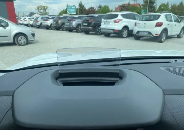 CITROËN C4 1.2 PureTech C-Series S&S EAT8