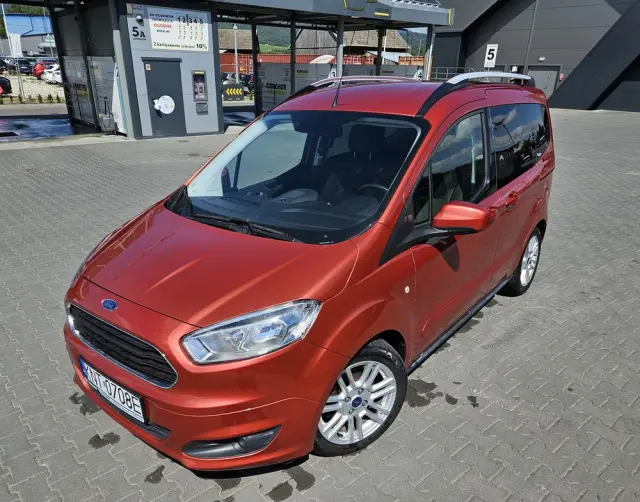 FORD Tourneo Courier 1.0 EcoBoost S&S Titanium