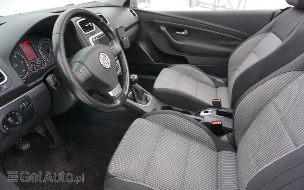 VOLKSWAGEN Eos 2.0 TDI DPF Sport & Style