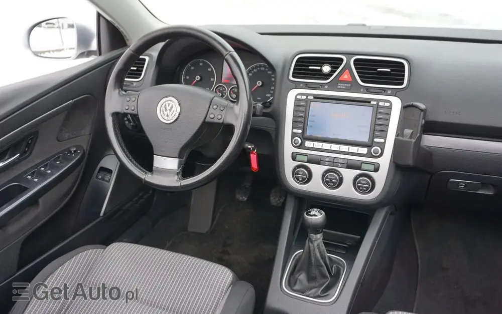 VOLKSWAGEN Eos 2.0 TDI DPF Sport & Style