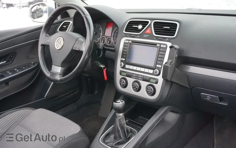 VOLKSWAGEN Eos 2.0 TDI DPF Sport & Style