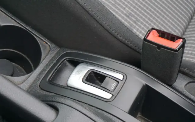 VOLKSWAGEN Eos 2.0 TDI DPF Sport & Style