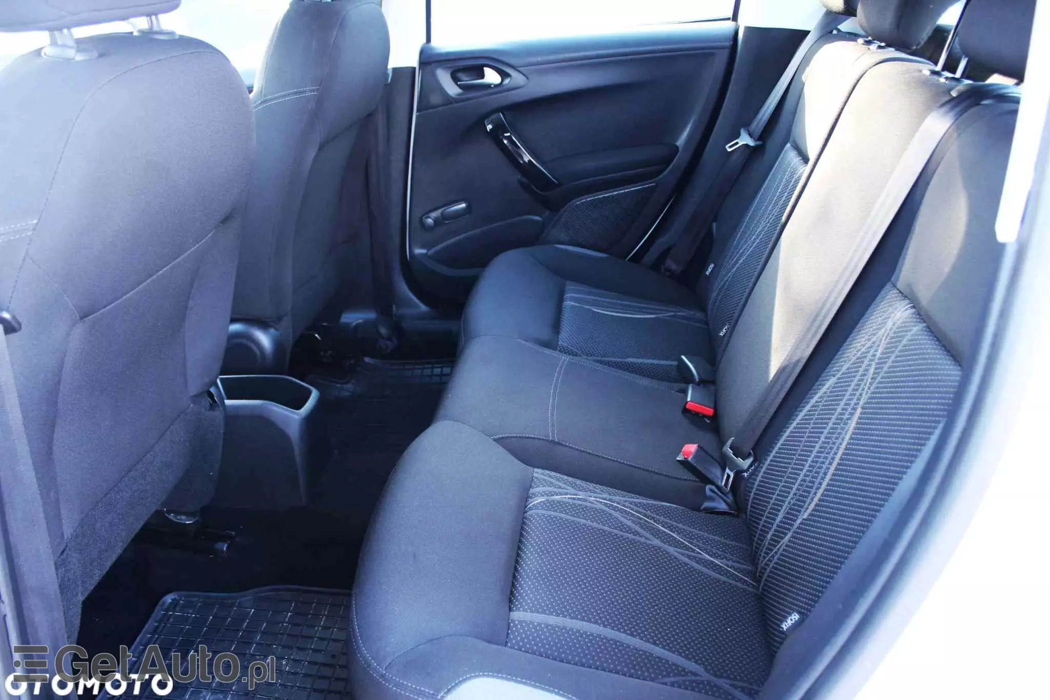 PEUGEOT 208 1.6 BlueHDi Active