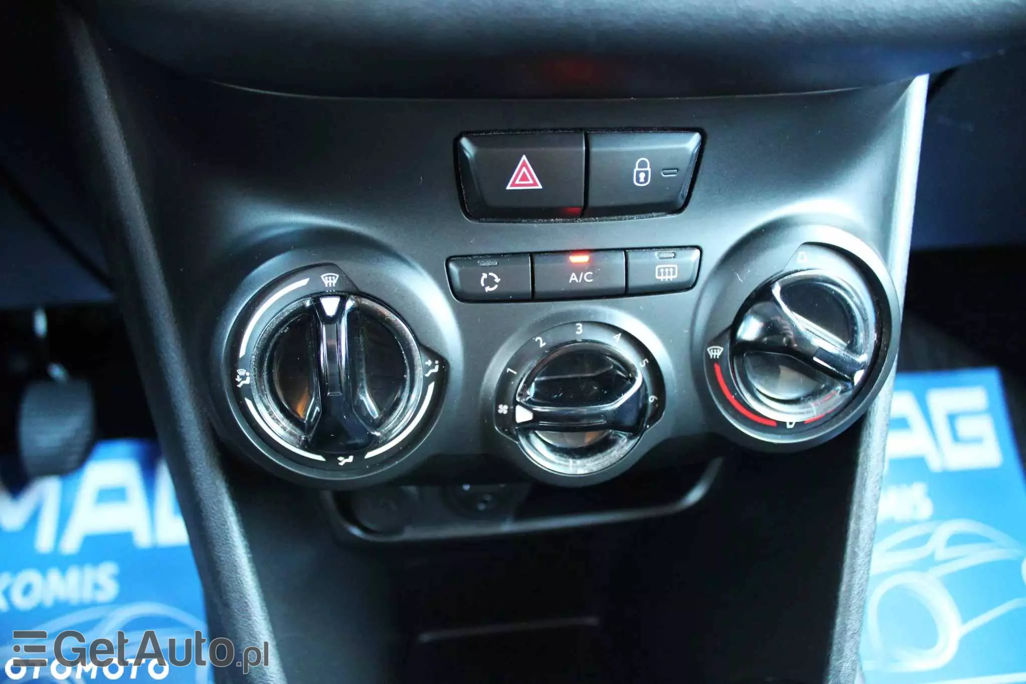 PEUGEOT 208 1.6 BlueHDi Active