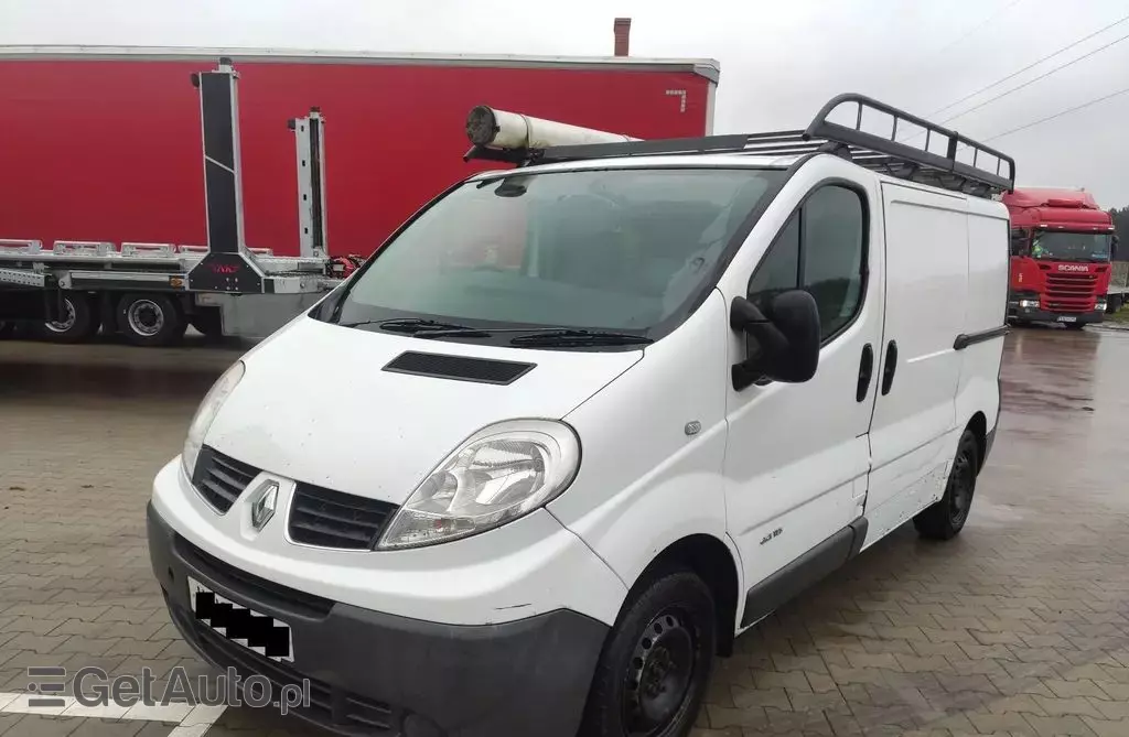 RENAULT Trafic 