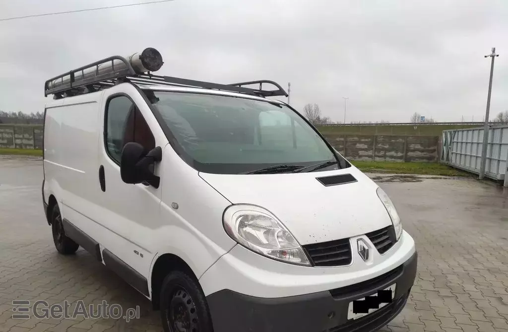 RENAULT Trafic 