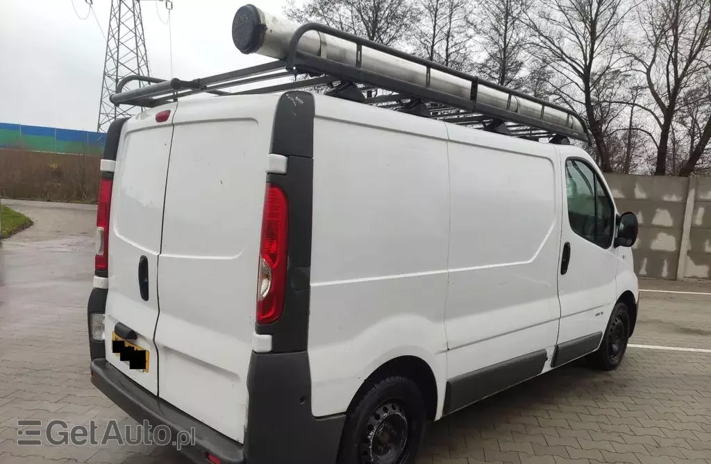 RENAULT Trafic 