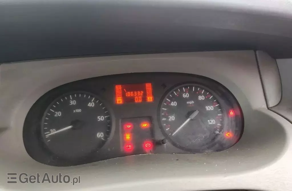 RENAULT Trafic 