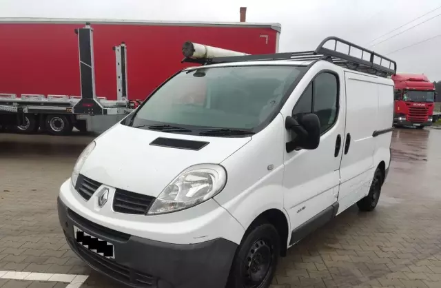 RENAULT Trafic 