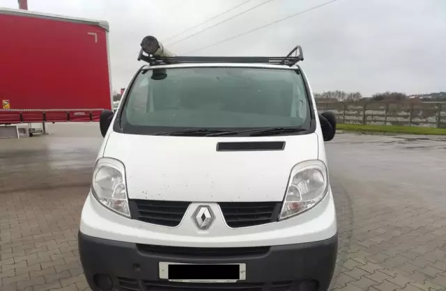 RENAULT Trafic 