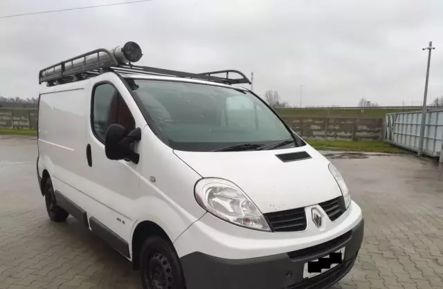 RENAULT Trafic 