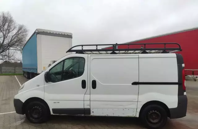 RENAULT Trafic 
