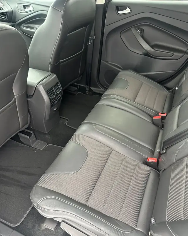 FORD Kuga 1.5 EcoBoost FWD Titanium ASS