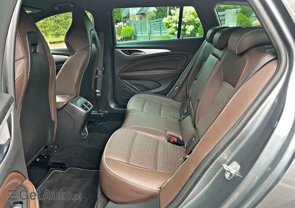 OPEL Insignia 2.0 T 4x4 GSi S&S