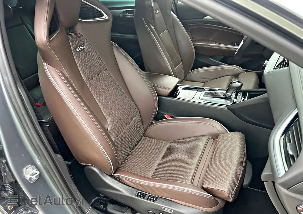 OPEL Insignia 2.0 T 4x4 GSi S&S