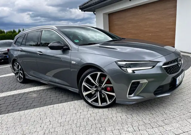 OPEL Insignia 2.0 T 4x4 GSi S&S