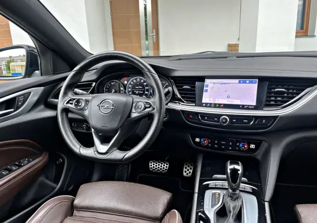 OPEL Insignia 2.0 T 4x4 GSi S&S