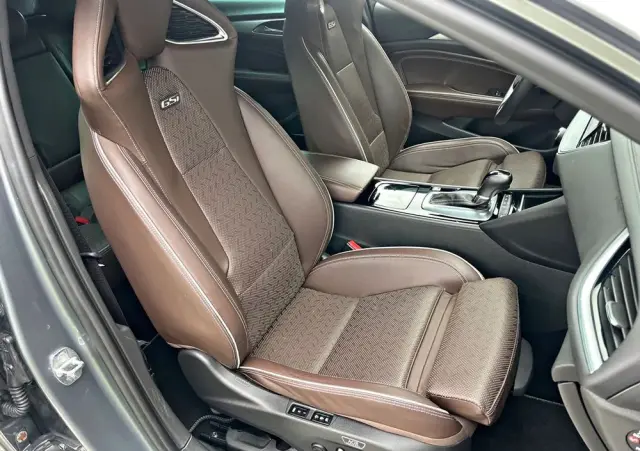 OPEL Insignia 2.0 T 4x4 GSi S&S