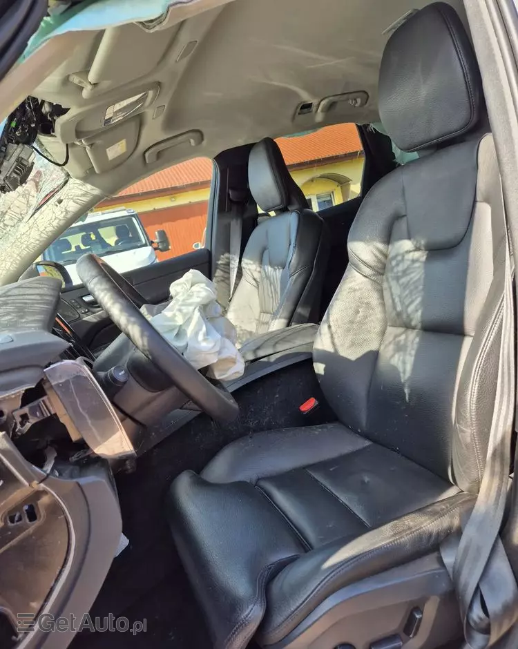 VOLVO XC 60 B4 B Plus Bright