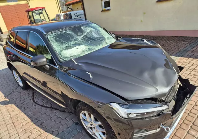 VOLVO XC 60 B4 B Plus Bright