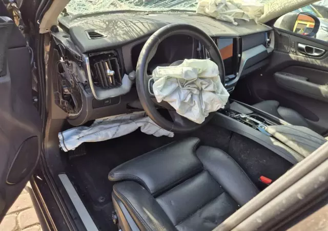 VOLVO XC 60 B4 B Plus Bright