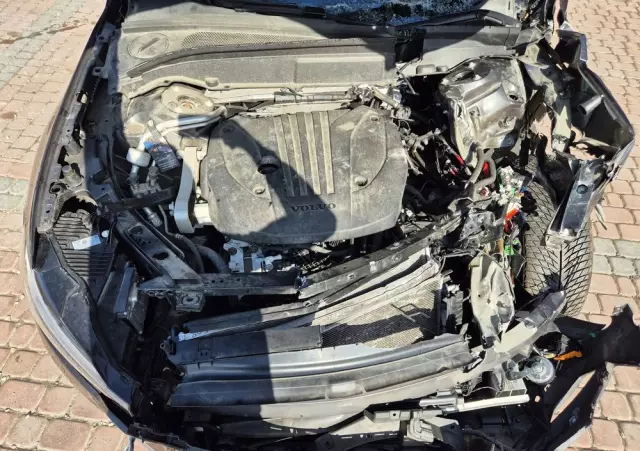 VOLVO XC 60 B4 B Plus Bright